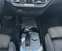 Zunanja slika - BMW Serija 1 - : 118d AVT.MSPORT-PANORAMA-KAMERA-KEYLESS-19COL-HUD - 9 - Predogledna slika