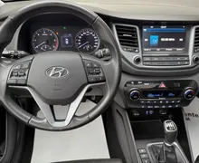Zunanja slika - Hyundai Tucson - 1.7 CRDI|P4NORAMA|KAMERA|VLEČNA KLJUKA|17COL - 9 - Predogledna slika