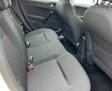 Notranja slika - Peugeot 208 - 1.2 PureTech ACTIVE-1 LASTNICA-59000 km-NAVI-PDC - 8 - Predogledna slika