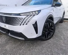 Zunanja slika - Peugeot 5008 - GT 1.2 HIBRID 145 E-DCT... - 2 - Predogledna slika