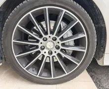 Zunanja slika - Mercedes-Benz E-Razred - E 220 d -AMG LINE -PANORAMA -NAVI - 312€ MESEČNO - 18 - Predogledna slika