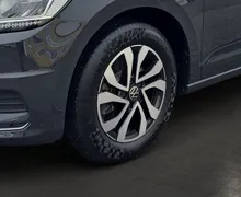 Notranja slika - Volkswagen Touran - 2.0 TDI Active DSG - LED.virtual.kamera.navi.asi.. - 9 - Predogledna slika
