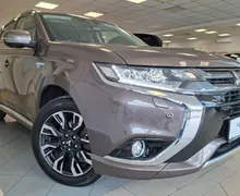Zunanja slika - Mitsubishi Outlander - PHEV 4WD 2.0 Instyle Navi+ Avt.-SLO-ODLIČEN- - 1 - Predogledna slika