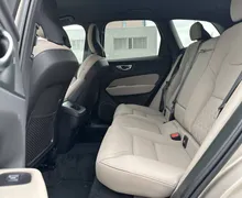 Notranja slika - Volvo XC60 - B5 P AWD Plus Dark Avt. - 11 - Predogledna slika