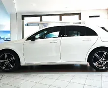 Zunanja slika - Mercedes-Benz A-Razred - 200 URBAN-VLEČNA K.-AMBIENT-360 KAM-MRTVI K.-VIDEO - 3 - Predogledna slika