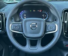 Notranja slika - Volvo XC40 - B3 P Core AT DCT 3 leta garancije + 3 servisi... - 13 - Predogledna slika