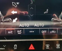 Zunanja slika - Audi e-tron - Audi  50 quattro S line.NEMŠKI+4ALU.USNJE - 10 - Predogledna slika