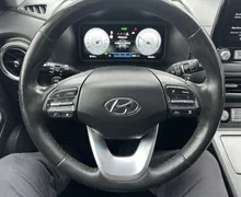 Notranja slika - Hyundai Kona - 64 KWh Style+4ALU.LED.KAMERA.NAVI.ACC.KLJUKA.TOP - 7 - Predogledna slika