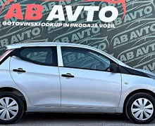 Zunanja slika - Toyota Aygo - 1.0 VVT-i x KLIMA+BT TEL+SERVO+BREZ POLOGA+UGODNO - 4 - Predogledna slika