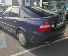 Zunanja slika - Opel Vectra - 1.6i 16V - SLOVENSKO POREKLO + ODLIČNO OHRANJEN - 5 - Predogledna slika