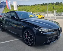 Zunanja slika - Alfa Romeo Giulia - 2.0 Turbo 280 Q4 Veloce - KOT NOVO - SAMO 9.022KM - 3 - Predogledna slika