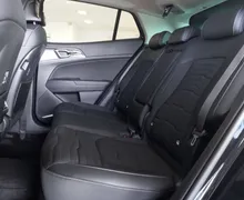 Notranja slika - KIA Sportage - 1.6 T-GDi 110kW EX Style 7-DCT - 16 - Predogledna slika