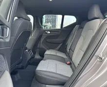 Notranja slika - Volvo XC40 - B3 P Plus Dark Avt. - 11 - Predogledna slika