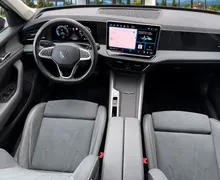 Notranja slika - Volkswagen Passat Variant - 2.0 TDI BMT Business DSG-LED-ACC-Mrtvi kot-Masaža. - 12 - Predogledna slika