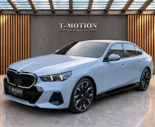 Zunanja slika - BMW serija 5: - 540d xDrive|SALONSKI|Iconic|AV|Pano|ACC|B W| - 2 - Predogledna slika