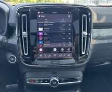 Notranja slika - Volvo XC40 - B4P Ultra Black Edition Avt. - 16 - Predogledna slika