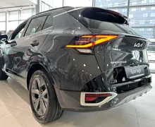 Notranja slika - KIA Sportage - 1.6 T-GDi HEV GT-Line 2WD AT - 7 - Predogledna slika