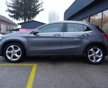Zunanja slika - Mercedes-Benz GLA-Razred - GLA 180 AVT.-122KM - KOT NOV -NAVI-GRETJE SEDEŽEV - 4 - Predogledna slika