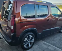 Zunanja slika - Peugeot Rifter - 1.5 HDI 130-AUT.-GT LINE-NAVI-LED-ALU-ODLIČEN- - 13 - Predogledna slika