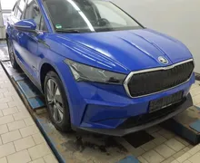 Zunanja slika - Škoda Enyaq - IV 132kW.KAMERA.KLJUKA.LED.NAVI.GRE.SED-3000 SUBVENCI - 1 - Predogledna slika