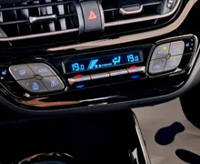 Zunanja slika - Toyota C-HR - Hybrid 2.0 GR Sport •ALCANTARA•FULL LED•SLO• - 16 - Predogledna slika