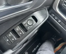 Notranja slika - Nissan Qashqai - CROSSOVER 1.3MHEV 140.NAVI.ACC.KAMERA.LED.BENCIN - 11 - Predogledna slika