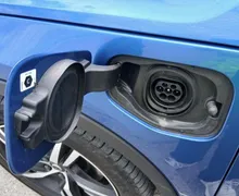 Zunanja slika - Volvo XC40 - T5 Recharge Twin Engine R-Design Avt.KAMERA.LED - 14 - Predogledna slika