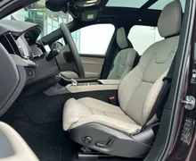 Notranja slika - Volvo XC90 - B5 P Ultra Bright 7s AT AWD 3 leta gar. + 3 ser - 10 - Predogledna slika