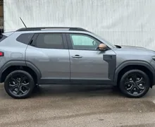 Zunanja slika - Dacia Duster - Extreme Hybid-G 150 4X4 Avtomatik-Cena na gotovino - 3 - Predogledna slika