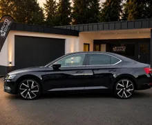 Zunanja slika - Škoda Superb - 2.0 TDI DSG•LIMO•ACC•NAVI•KAMERA•KLJUKA•ATRAKTIVEN - 5 - Predogledna slika