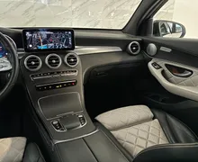 Notranja slika - Mercedes-Benz GLC coupe - 200 4MATIC|AMG|Virtual|Designo|Kamera|Burmester| - 11 - Predogledna slika