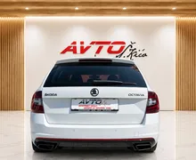 Notranja slika - Škoda Octavia - RS 2.0 TDI-BI-XENON-LED-NAVI-RADAR TEM-PDC-ODLI  268 .. - 8 - Predogledna slika