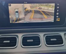 Notranja slika - Mercedes-Benz GLE-Razred - 300D-4MATIC-AMG-PANORAMA-ZRAČNO-360KAMERE-21COL - 8 - Predogledna slika