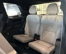Notranja slika - Volvo XC90 - T8 AWD Ultra Dark 7s 3 leta garancije + 3 servisi. - 10 - Predogledna slika