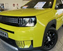 Zunanja slika - Fiat Grande Panda - 1.2 T-Gen3 110 AT6 Icon + Paket Style - 1 - Predogledna slika
