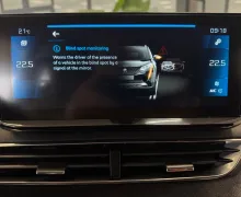 Zunanja slika - Peugeot 3008 - 1,2-130KM-ALLURE-FULL-LED-KAMERA-VIRTUAL-GRET-SED - 16 - Predogledna slika