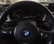 Zunanja slika - BMW Serija 3 - Touring: 318i AVT M SPORT-LED-USNJE-ŠPORTNI SEDEŽI-VIRTU - 11 - Predogledna slika