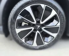 Zunanja slika - Vinfast VF8 - 87.7kWh AWDPlus408PS-GRATIS POLNILNICA 22KW-ZALOGA - 8 - Predogledna slika