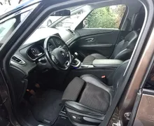 Notranja slika - Renault Scénic - Grand  dCi 130 Energy Edition One - 6 - Predogledna slika