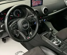 Notranja slika - Audi A3 - 2.0 TDI•PANORAMA•XENON•NAVI•S LINE•SLO•134.000KM• - 8 - Predogledna slika