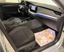 Notranja slika - Škoda Octavia - 2.0 TDI-VIRTUAL-ACC-DSG-110KW-LED-MRTVI KOT-NAVI - 11 - Predogledna slika