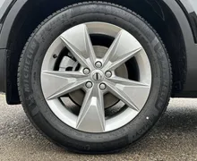 Notranja slika - Volvo XC40 - B3 P Core AT DCT 3 leta garancije + 3 servisi... - 9 - Predogledna slika