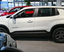 Zunanja slika - Jeep Avenger - 1.2 E-DCT6 MHEV 110 Altitude - 3 - Predogledna slika