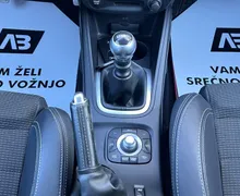 Notranja slika - Renault Megane - GT LINE 2.0 dCi+160KM+BOSE+XENON+NAVI+ALU - 12 - Predogledna slika