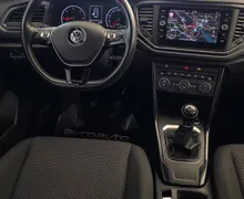 Notranja slika - Volkswagen T-Roc - 1.6 TDI BMT Style Dod.zimske gume na platiščih - 10 - Predogledna slika