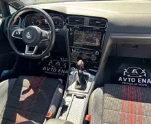 Zunanja slika - Volkswagen Golf - 2.0 GTI TCR-AKRAPOVIČ-ALCANTARA-LED-PANO-ACC - 12 - Predogledna slika
