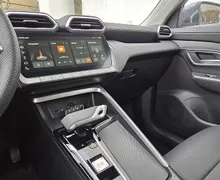 Zunanja slika - MG MG ZS - 1.5L Hybrid Luxury + ZIMSKE PNEVMATIKE - 9 - Predogledna slika
