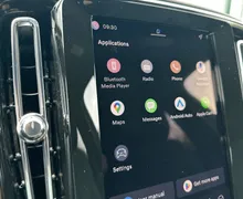 Notranja slika - Volvo XC40 - B3 P Core AT DCT 3 leta garancije + 3 servisi... - 17 - Predogledna slika