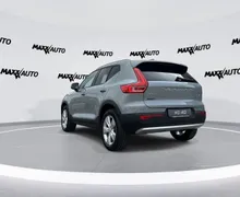 Notranja slika - Volvo XC40 - B3 P Core AT DCT 3 leta garancija+3 servisi... - 7 - Predogledna slika