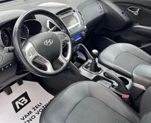 Notranja slika - Hyundai ix35 - 4WD 2.0 CRDi+1.LAST+SLO+NAVI+R.KAMERA - 10 - Predogledna slika